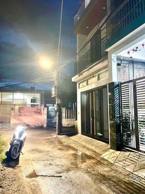 13/9 – chủ gấp bán, hạ 350 triệu bán đất tặng nhà – gần đh duy