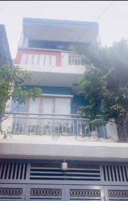 Nhà tx13. trệt 2 lầu 2pn 2wc. sân thượng. đường thông