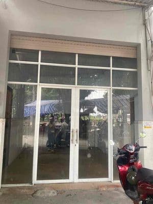 cho thuê nhà tx 14 q12 dt 4*18 Gia 5tr sân để xe hỏi được
