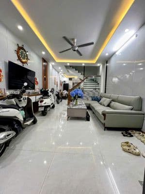 Chính chủ bán nhà Phố Thiên Lôi, 3 ô tô tránh, 3 mặt ngõ, 47m2, 4 tầng