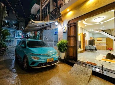bán nhà 2 tầng
