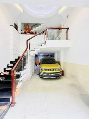 Mặt tiền đường số 22 - trung tâm quận 4 – gara ô tô trong nhà