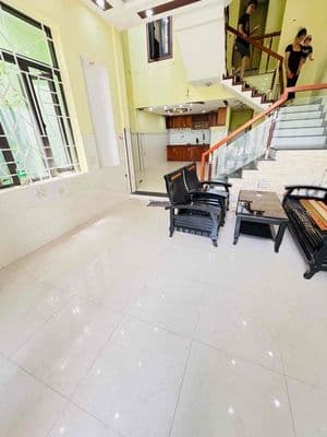 Khu võ văn kiệt nhà 4 tầng 4pn gần biển mỹ khê