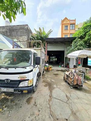 Bán đất 122m2- mặt tiền đường 30m- vòng xoay Phú Hữu