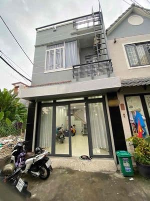 Nhà 2 tầng 4,6x12,5 1 trệt 1 lầu hẻm xe hơi 6m hương lộ 2 bình tân