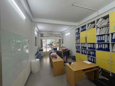 cho thuê nhà mặt tiền võ thành trang p11 tân bình. DT: 4m5 x 12m 1 lâu