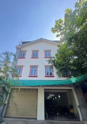 Toà villa mặt tiền tt dĩ an- làm vp, dạy học, cty