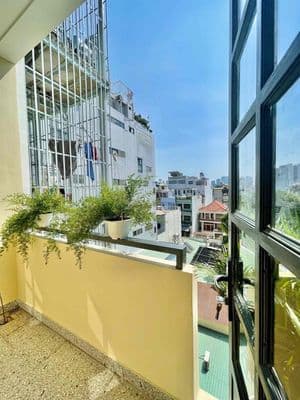 Căn hộ 1pn bancol thang máy gần ngã tư hàng xanh, hỗ trợ nuôi pet