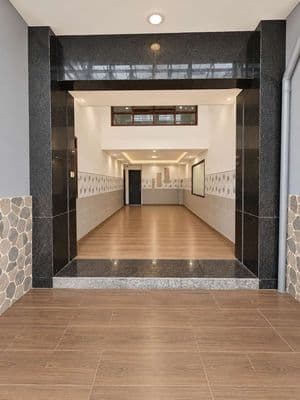 Nshl-hẻm 10m thông-nhưng d.tiền h.tại mới chỉ là phần:chưa k.thác hết