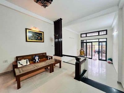 Cho thuê nhà 2 tầng đường : an dương vương , mỹ an - 20 triệu