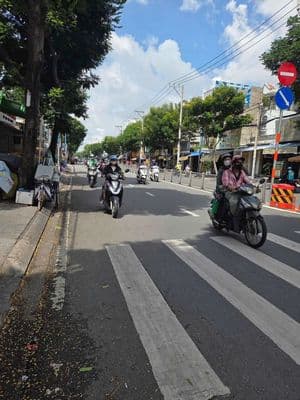 Cho thuê nhà mặt tiền kinh doanh - kênh tân hóa - tân phú - 16trieu