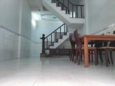 cực hiếm quá rẻ 4,5t nhà đẹp có sẵn điều hòa.ngay thuận Giao