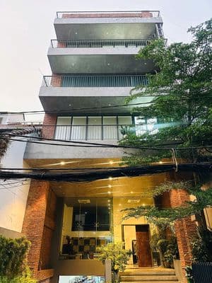 Cho Thuê Tòa Nhà MT Xuân Thủy 9x25 Hầm 6 lầu Thang Máy Suốt Thảo Điền