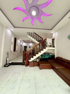 Chính chủ cho thuê nhà 2 tầng