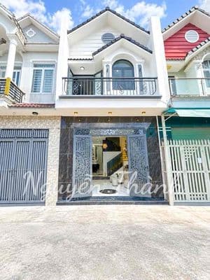 Bán nhà phố đường 7m - xe hơi tới nhà- huỳnh tấn phát- nhà bè