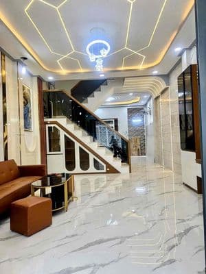Hiếm- nhà đẹp trung kính – ở cực sướng - cách ô tô tránh 50m – nhỉn