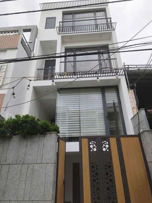 Nhà 3 tầng 4pn 4wc gần chợ cẩm lệ