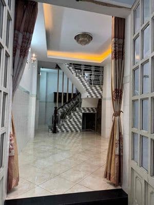 Cho thuê nhà nguyên căn gần mặt tiền Đất Thánh – Tân Bình