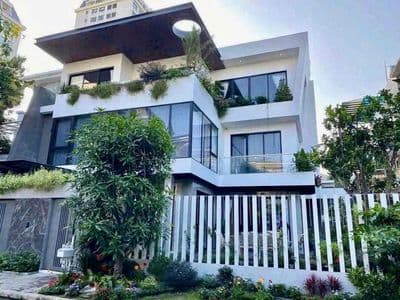 Cho thuê biệt thự mới 5 pn - thang máy - full nội thất- 130 triệu