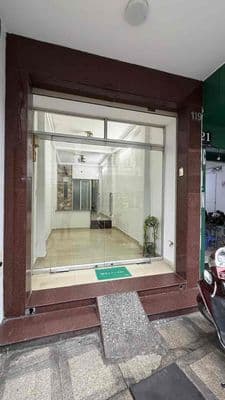 Cho thuê tầng trệt mặt tiền Trần Huy Liệu đường 2 chiều sầm uất
