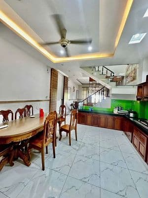 Cho thuê nhà 1 trệt 2 lầu gần thành phố mới Bình Dương dương