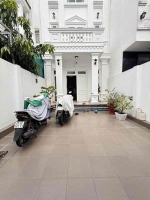 Biệt thự full nội thất a trai cần cho thuê ở liền