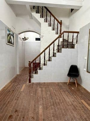 Cho thuê nhà phố khương trung, 35m2, 3t, gần hồ đầm hồng. giá 11 triệu