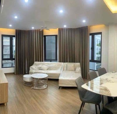 Tđc ngọc thuỵ - cho thuê căn chung cư 2 ngủ + 1 khách nội thất xịn mịn