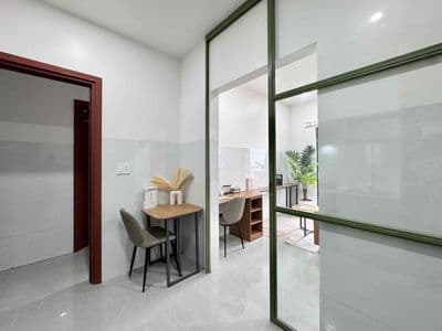 Khai trương căn hộ 1 phòng ngủ bancong - thang máy, dương quảng hàm