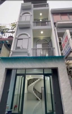 Cho thuê nhà mặt tiền Hoàng Xuân Nhị, 4 tầng 6pn6wc, Kd đa ngành