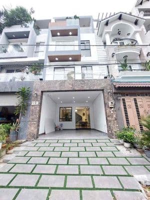 Cho thuê nhà đẹp . đường xe hơi kdc hoàng quốc việt, phú thuận