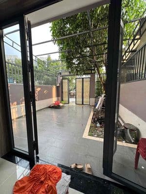 Cho Thuê Nhà DT 5x20 1Trệt 2Lầu 4Pn 5Wc Sân Ôtô Sát Chung Cư Picity