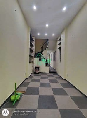Cho thuê nhà mặt tiền đỗ nhuận - 3 tầng sân thượng 3pn-4wc gần aeon