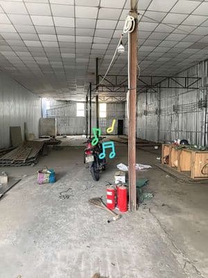 Cho thuê kho siêu rộng - chủ đang thay áo mới giá rẻ