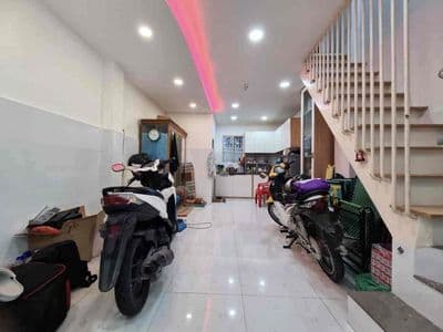 Bán nhà 2PN 3WC chỉ 2.9 tỷ Kinh Dương Vương ngay Bx Miền Tây