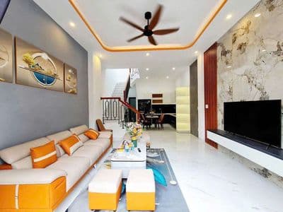 Cho thuê nhà 2 tầng Kiệt ô tô Tô Hiệu, full nội thất