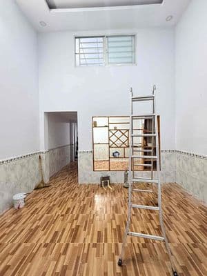 Nhà gần chợ minh phát. 2pn 2wc. đường xe hơi