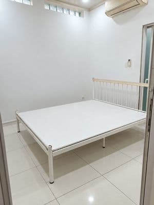 Cho thuê nhà sân vườn MT Đinh Bộ Lĩnh, P. Bình Thạnh, 5x32m, 26tr, TL