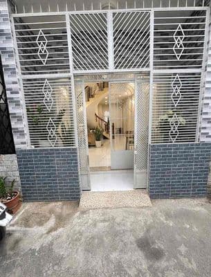 Nhà mới sẵn 2máy lạnh - trệt lầu 2pn 2wc - giá còn tl