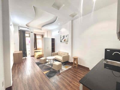 Căn hộ studio ban công 35m2 ngay Metro Nguyễn Hữu Cảnh t10 trống