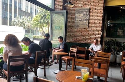 Nhà đang cho thuê 45tr| Nhà 2 Tầng Lô Góc 2 Mặt Tiền Đang Kinh Doanh