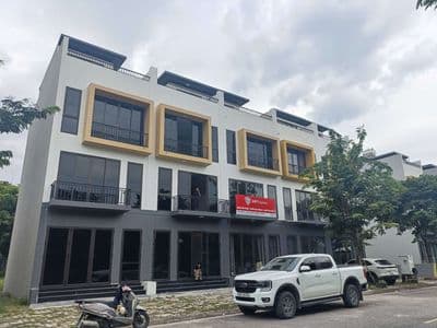 Cho Thuê tầng 1 Shophouse Phố Nối house làm văn phòng hoặc kho giá tốt