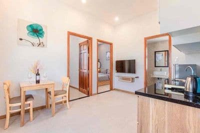 Cho thuê căn hộ 2 phòng ngủ gần biển Mỹ Khê