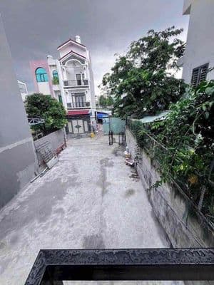 172,5m² (7,5×23m) | 1 trệt 1 lầu | 3pn | 3wc | hẻm xe tải | 15tr/thg