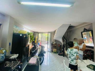 (sốc) giảm gần 4 tỷ- chỉ còn nhỉnh 8 tỷ- hẻm xe tải- 75m2- ngang 8.3m
