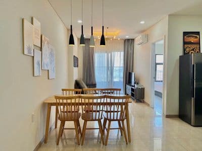 Cho thuê căn hộ 2 phòng ngủ full nội thất view sông hàn
