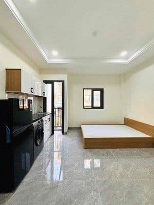 Studio ban công ngay hvhk, etown cộng hoà