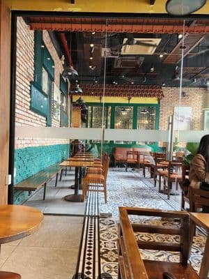 Bán Nhà Lô Góc 2 Mặt Tiền - Đang Cho Thuê 45tr - Vĩnh Điềm Trung