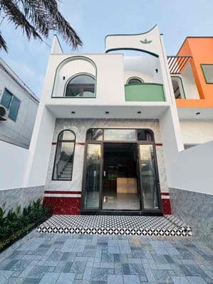 nhà sân vườn