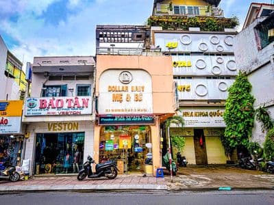 Góc 2 mặt tiền huỳnh văn bánh - 4x17m - trệt 2 lầu - giá: 55 triệu